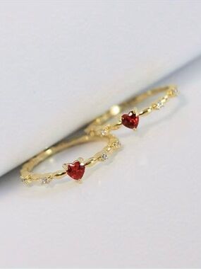 NEW! Gold Heart Ring with Red Gemstone. Elegant Heart Ring. Delicate Ring ❤️